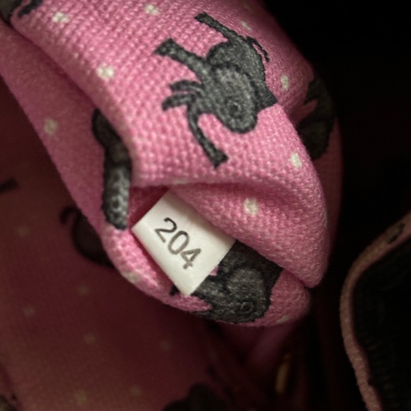 Black Prada Canapa with Pink Interior RARE Design - Picture 11 of 16